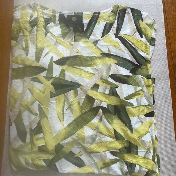 Collection XL Top - Picture 4 of 10